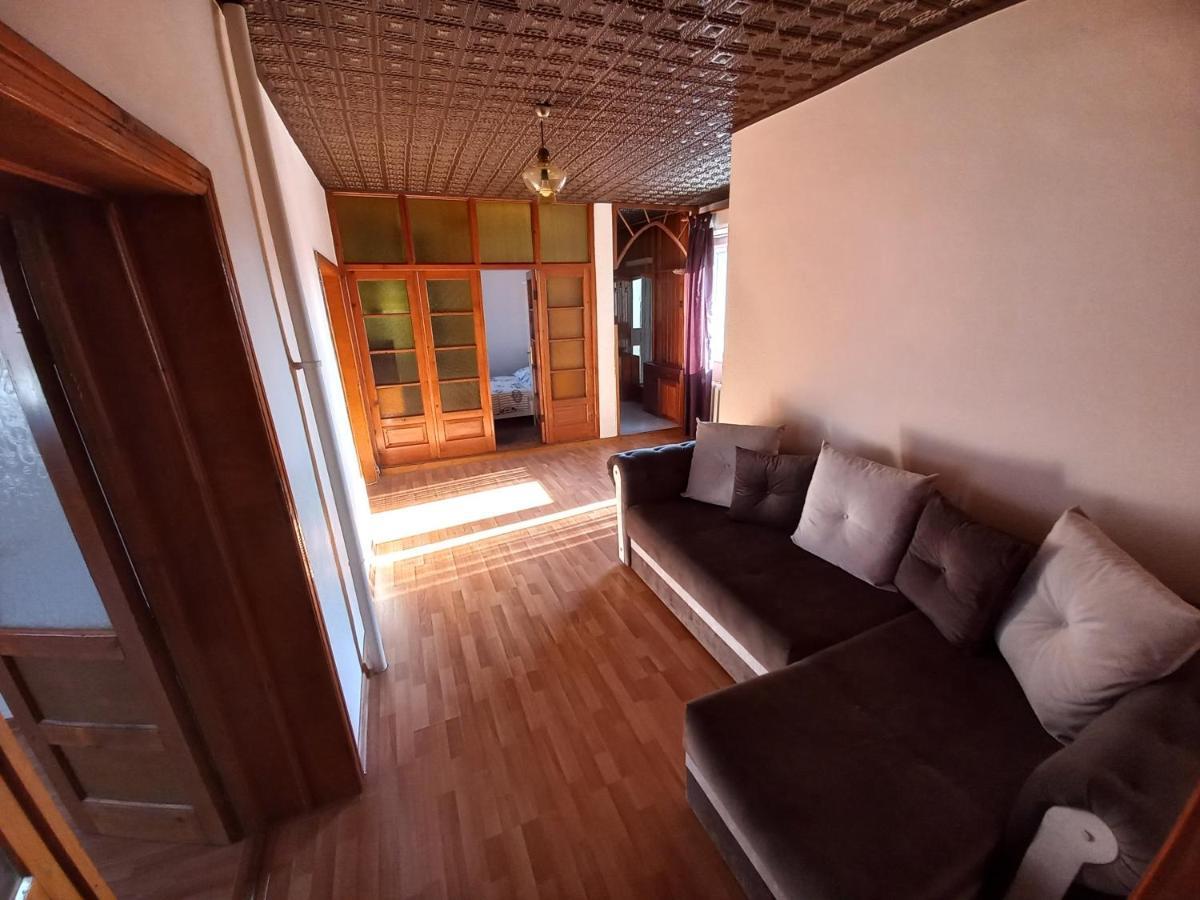 Premium Central Apartment Oradea Ngoại thất bức ảnh