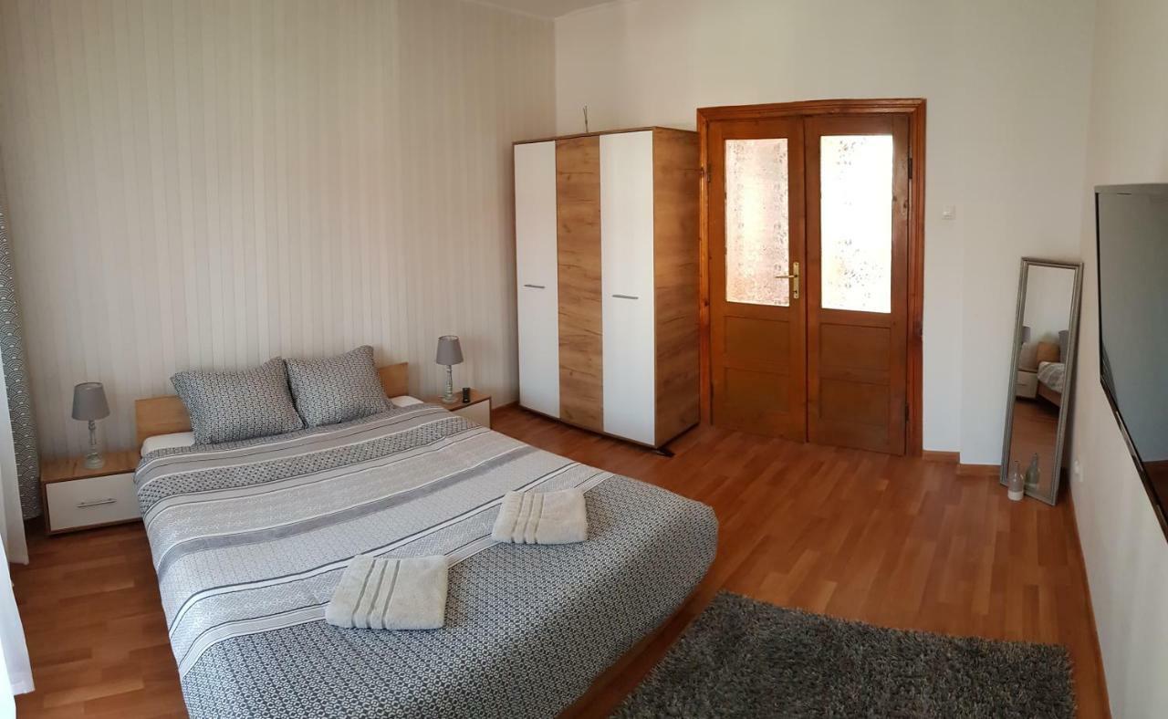 Premium Central Apartment Oradea Ngoại thất bức ảnh